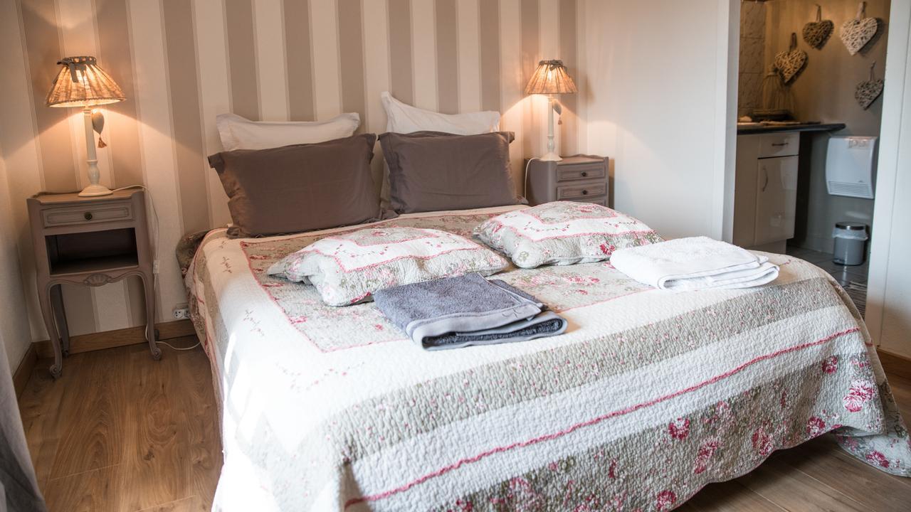 Au Jardin D'Eloise Bed and Breakfast Tremereuc Buitenkant foto