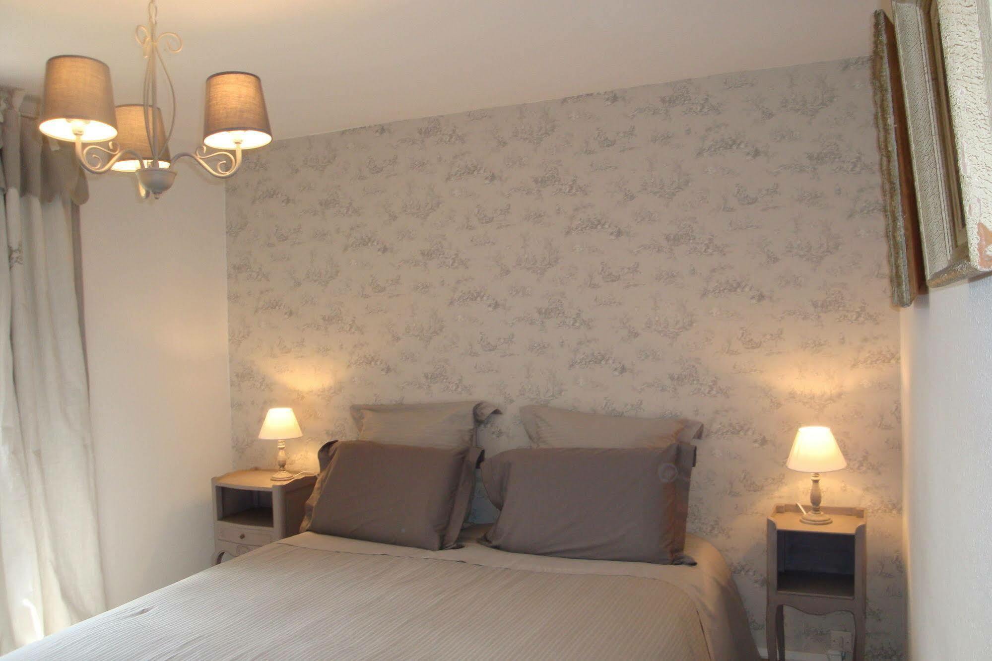 Au Jardin D'Eloise Bed and Breakfast Tremereuc Buitenkant foto